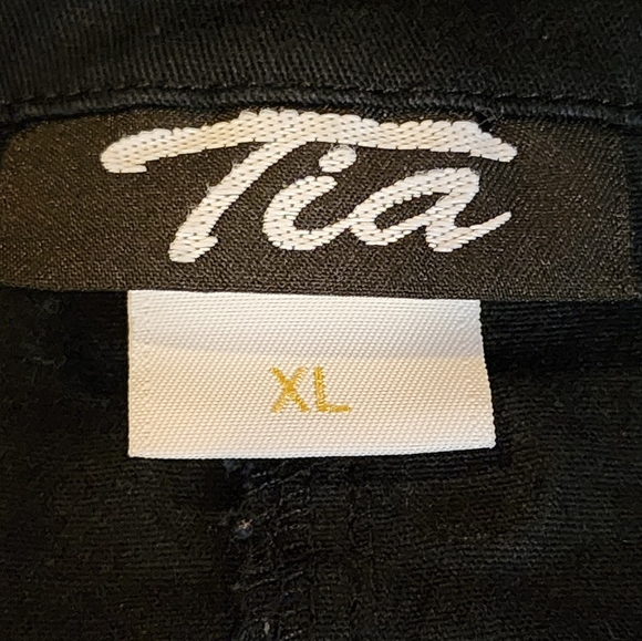 Tia Black Studded Embellished Jacket XL 3/4 Sleeve Pockets Rocker Chic Layer - Picture 8 of 9